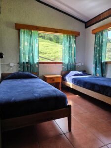 Farm Cottage cuarto 2 768x1024